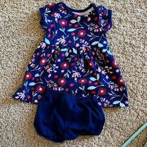 Carter's dress with diaper cover NWOT 6M